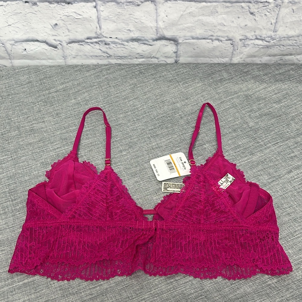 NWT-Free People Alyssa Fuchsia Lace Underwire Bralette - Picture 9 of 10